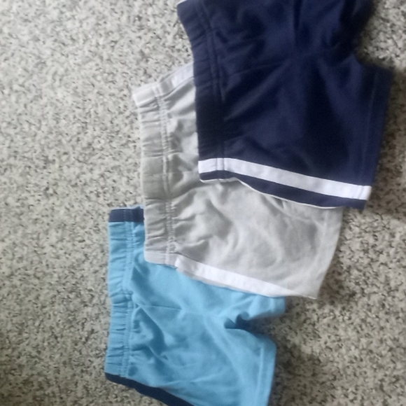 7 Shorts + 1 Bathingsuit SZ 0-6 mos - Picture 2 of 4